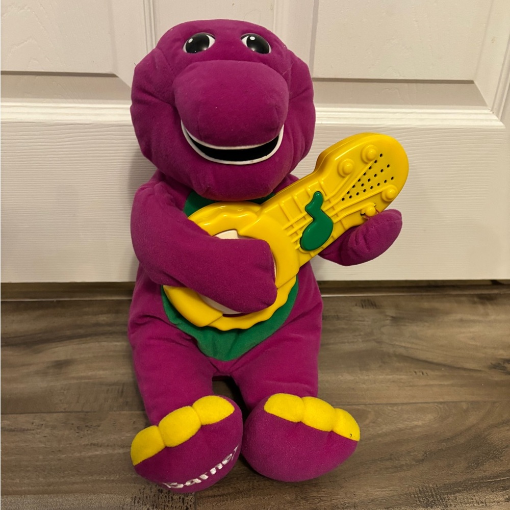 Vintage 1998 Playskool Sing n Strun Barney, works